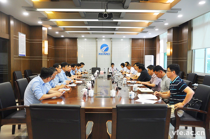 三方就協(xié)同創(chuàng)新展開討論，并達成合作協(xié)議